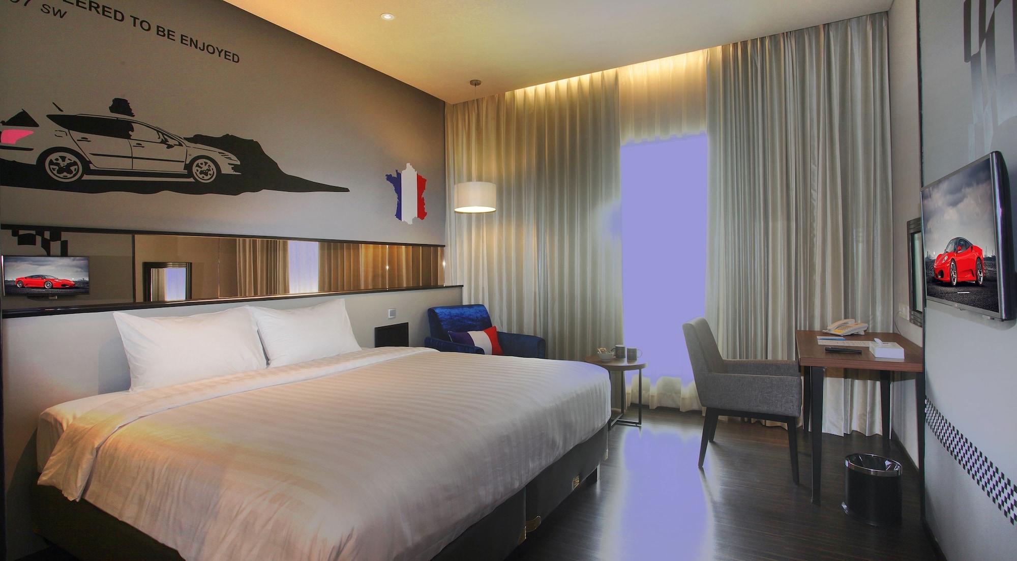 Cabin Hotel Jakarta Exterior photo