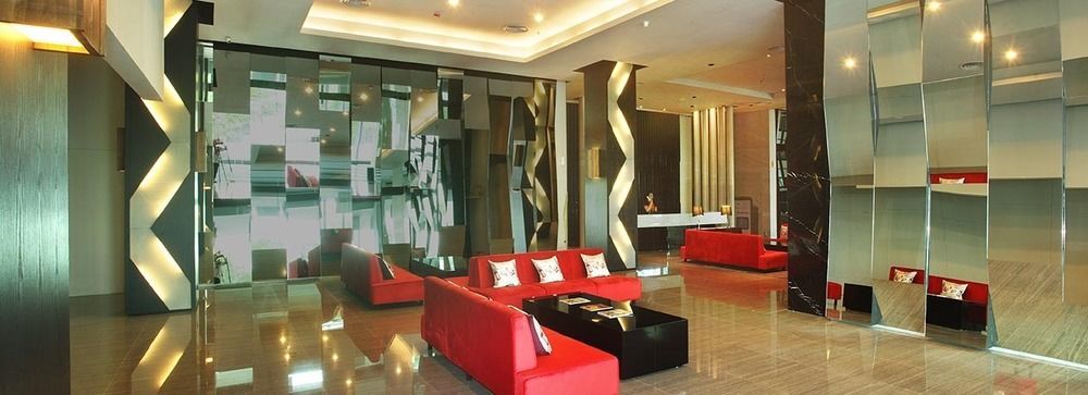 Cabin Hotel Jakarta Exterior photo
