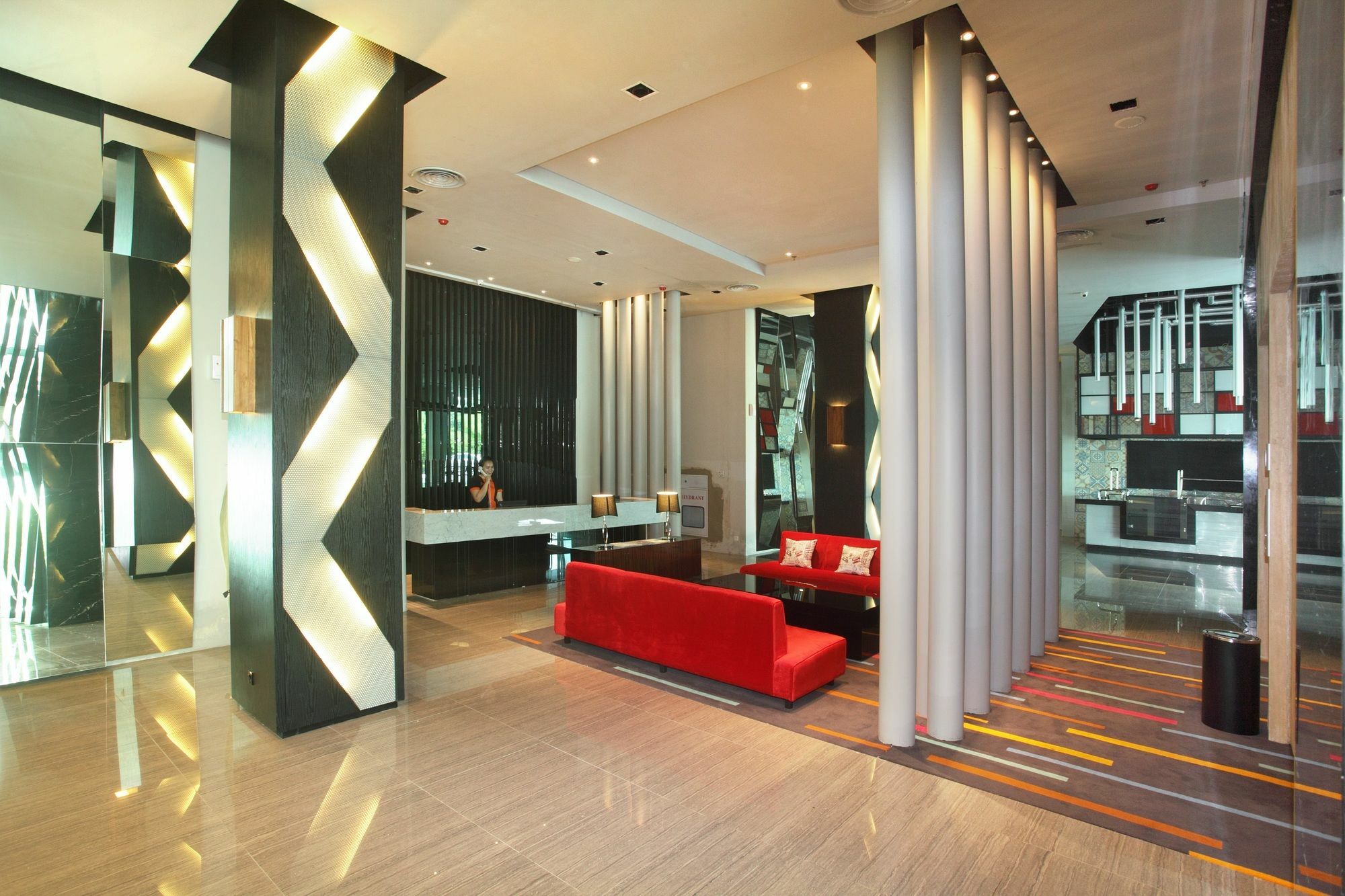 Cabin Hotel Jakarta Exterior photo