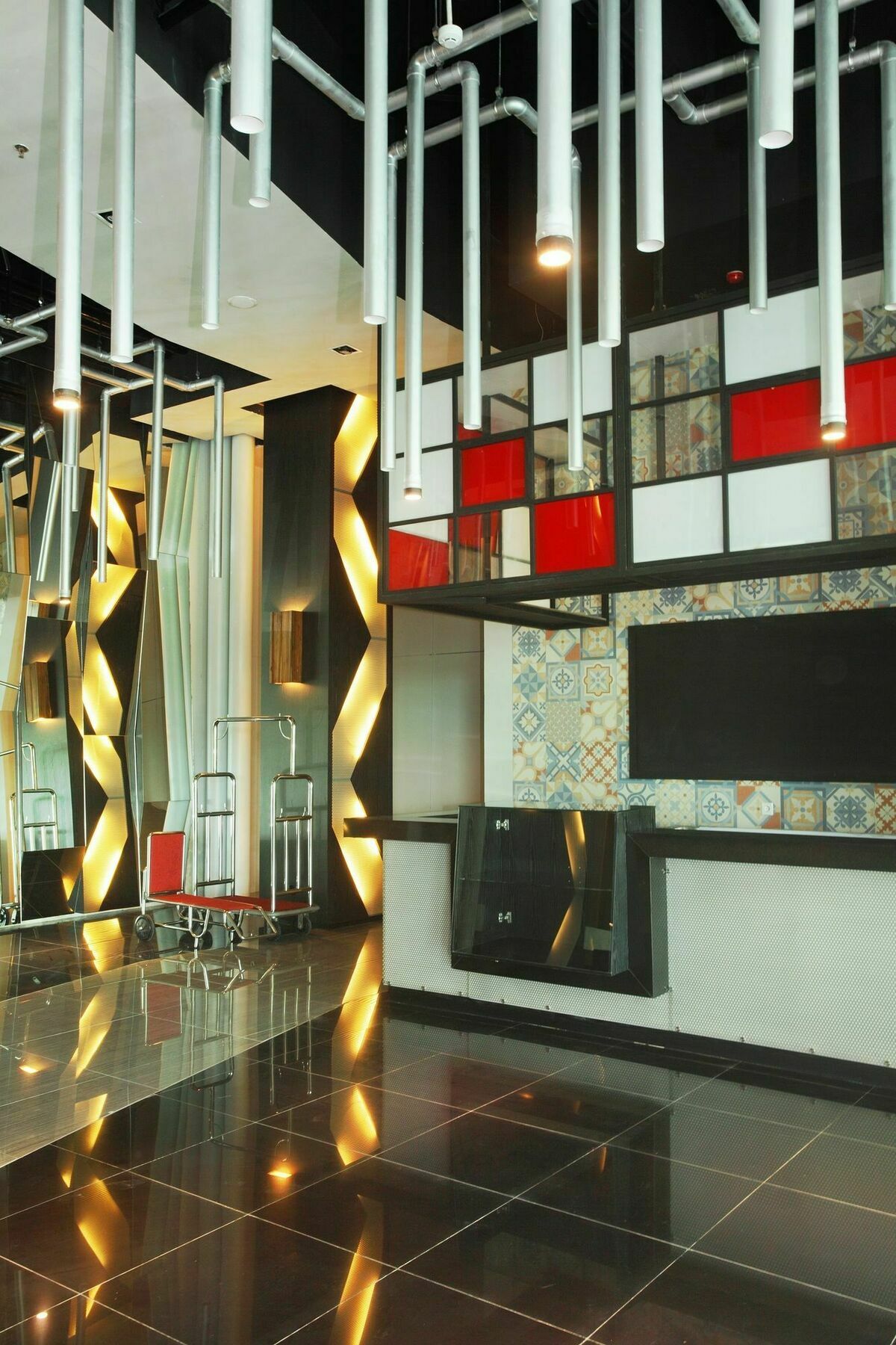 Cabin Hotel Jakarta Exterior photo